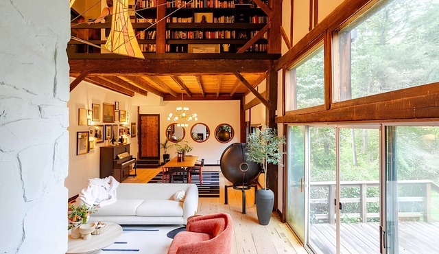 Hudson Retreat - 1780s Renovated Barn