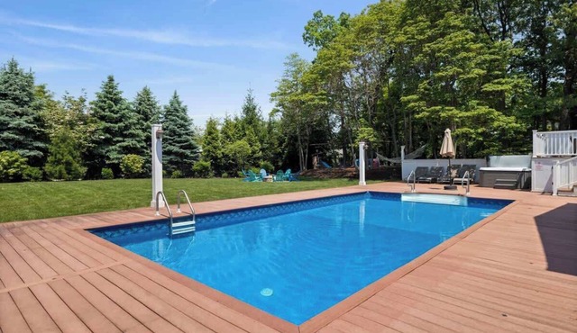 Juniper Presents: Pet-Friendly Home - Hot Tub,Pool,Firepit,Kids Area