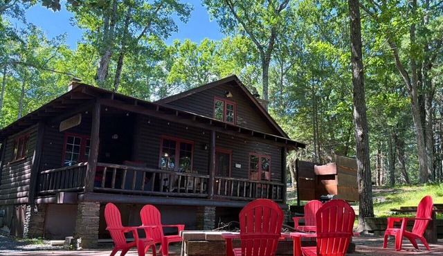 Kelly Cabin at Camp Wally | Classic Lake Cabin