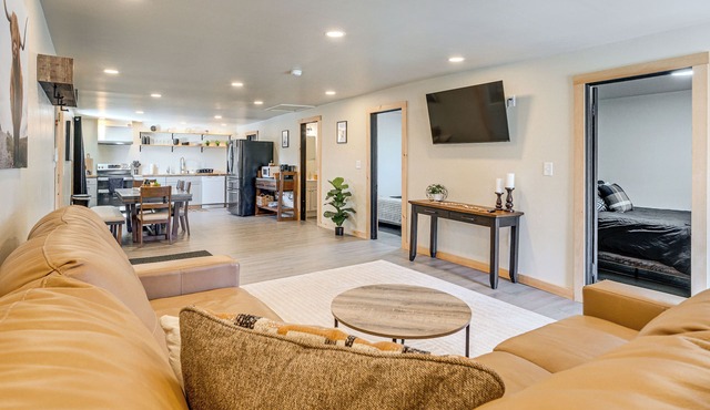 Lake Days, Trails & More! Updated Apt in Mineville