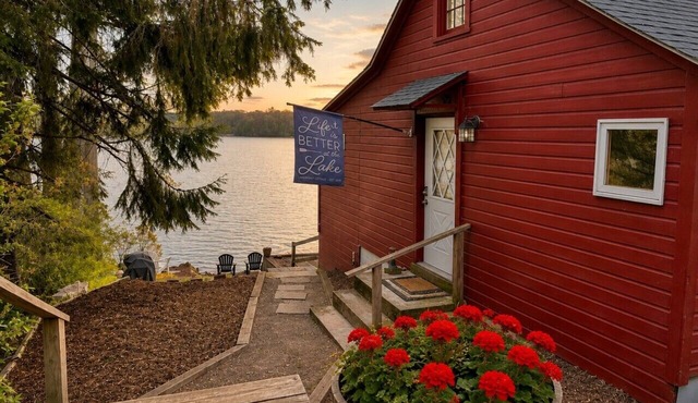 Lakefront Cottage with Private Dock in CT
