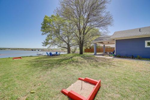 Lakefront Eufaula Cabin w/Fire Pit & Private Dock