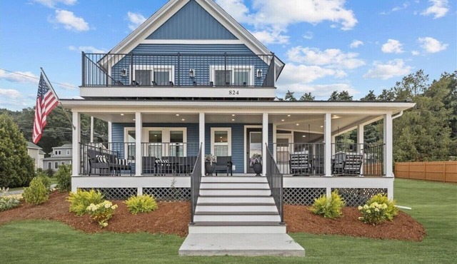 Lakefront Getaway | 5BR | Arcade, Theater, Beach