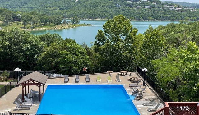 LAKEFRONT, LAKE VIEW CONDO WITH A BOAT SLIP ON INDIAN POINT