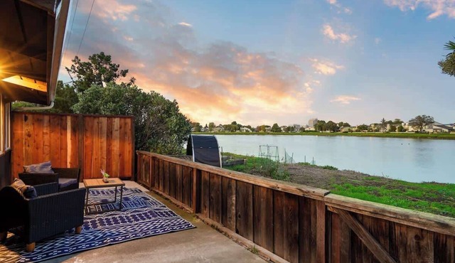 Lakefront Lavender House 2BR w/ Water Views & Backyard Near SF
