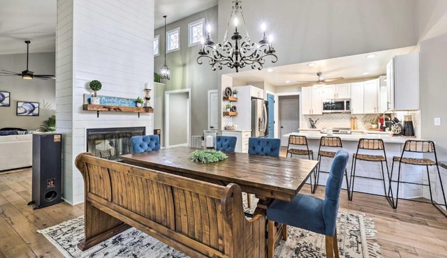 Lakefront Rogers Getaway w/Hot Tub & Deck!