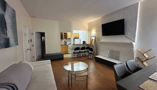 Large 1-Bed Steps from Penn Station