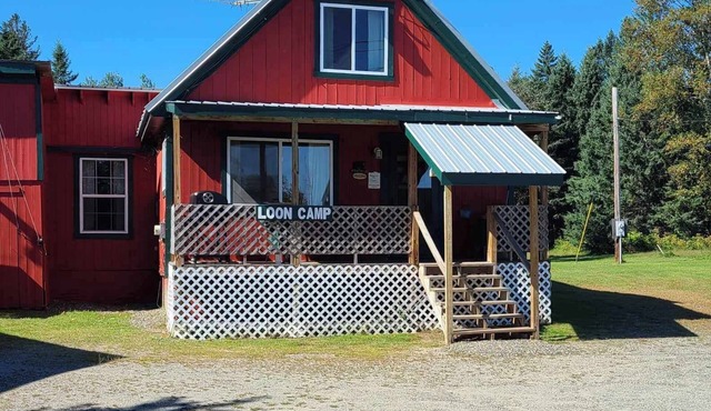 Loon Camp - sleeps 1 to 12 - Direct Snowmobile and ATV trail access!