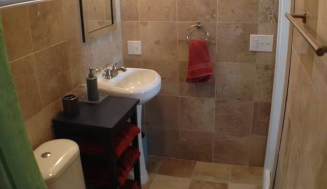 Lovely 1.5 -bedroom house in the Berkeley hills, minutes from UC Berkeley!