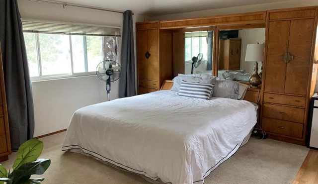 Luxurious Master Suite with Private Bath in Saratoga