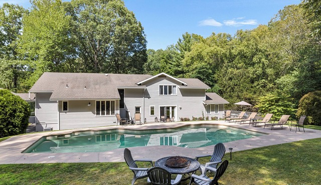 Luxury 3-Acre Estate: Private Pool, Basketball Court & Designer Interiors