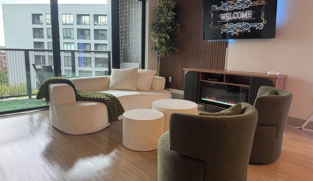 Luxury condo in West-Midtown Atlanta