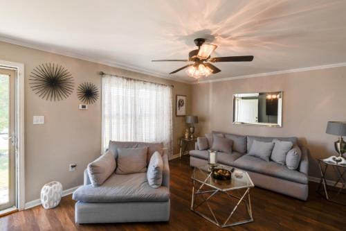 Milton Getaway Near Beach w/Deck & Yard
