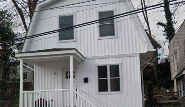 Modern 2BR Millburn Home – Ideal for families and commuters
