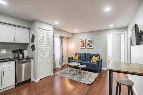 Modern and Stylish Center City 1BR - Perfect Location