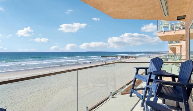 Modern Coastal Escape Breathtaking Ocean