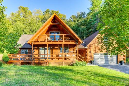Modern Comforts Classic Cabin- Family&Fish Escape!