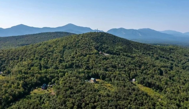 Mountain View Escape - Stunning Views! Bethlehem, NH Cabin Near Skiing & Hiking