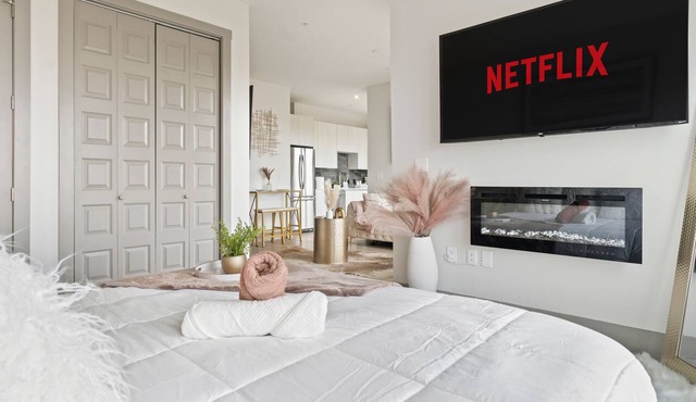 NEW! ChateauOasis Penthouse Free Parking