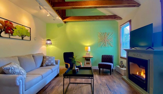New! Relaxing Agrihood Bungalow Getaway-Fireplace/WiFi