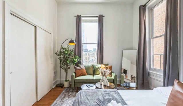New Studio in Center City that Sleeps 4 with Fast Wifi