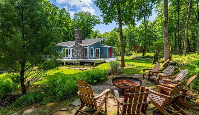 NEW: Sunny Modern Home in Narrowsburg