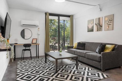 *NEW* The Franni - Workspace/Private Balcony