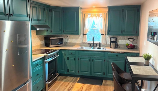 Newly Remodeled 2BR/1BA Fully Furnished Home Move-In Ready