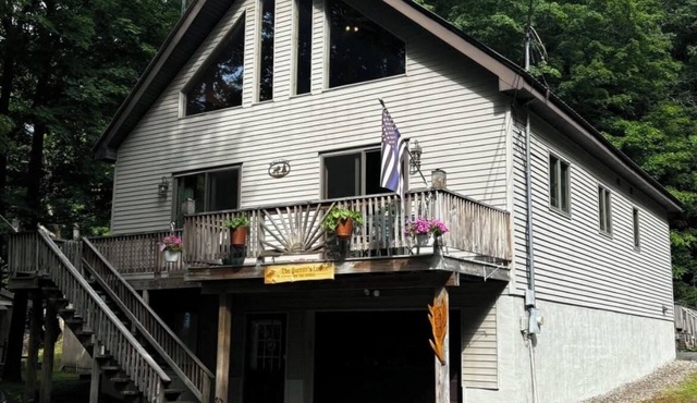 Old Forge Chalet Getaway in Old Forge