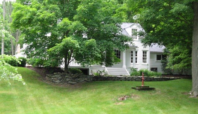 Omega Special 1860s farmhouse 3 miles away