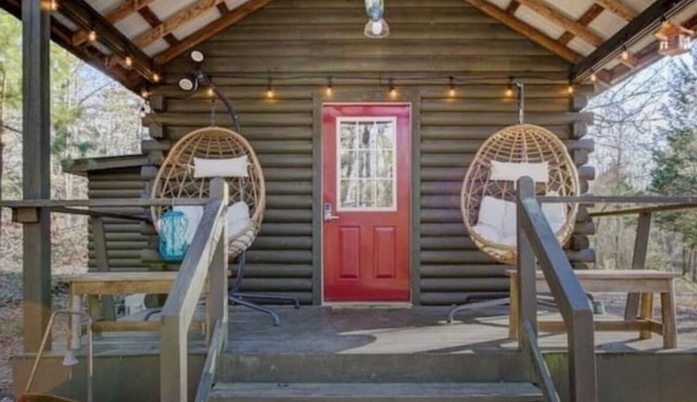 Ouachita Crystal Cabin 1 a couples/single retreat