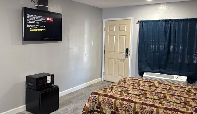 Palms Motel