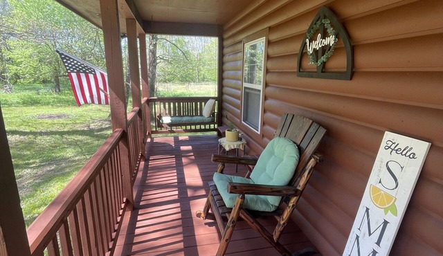 Peaceful Cabin Steps Away From The Creek, Convenient Access To ATV Trails!
