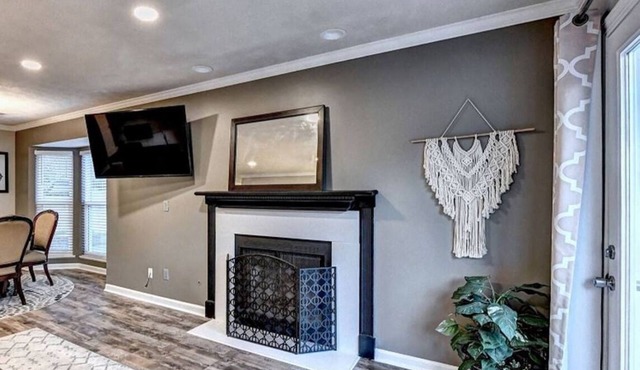 "Peachtree Haven", Single story duplex. Dine in downtown Alpharetta/shop Avalon