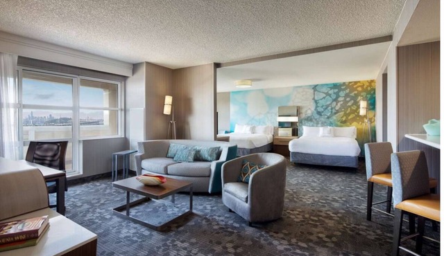 Pet friendly Property! Indoor swimming pool, Close to Tilden Regional Park!