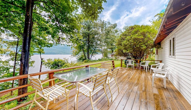 Pine Knoll on Lake George | Cottage with direct lake & private dock access