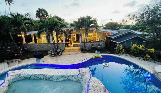 Portlock Paradise Hale | Resort-Style Pool + Lanai