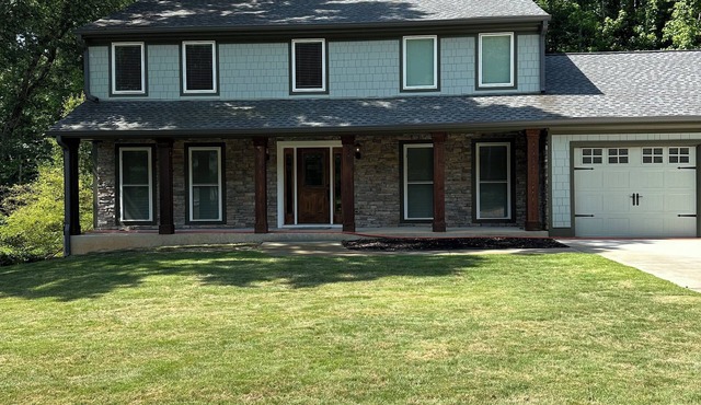 Prime Roswell Location - Walkable Vibes + Quick Highway 400 and I-285 Escape