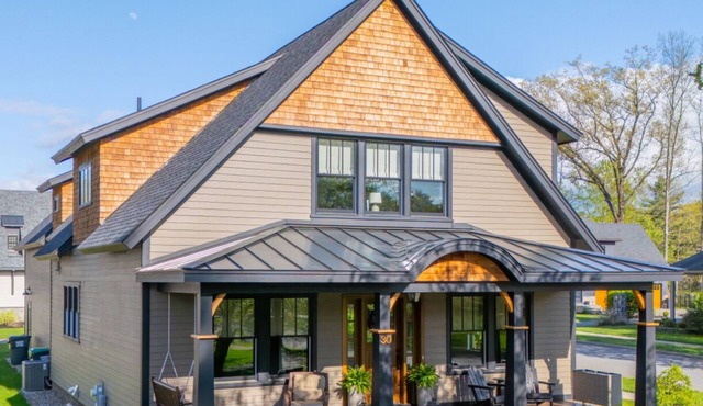 Relax, Work, or Play — Your Saratoga Springs Retreat for the Track Season!