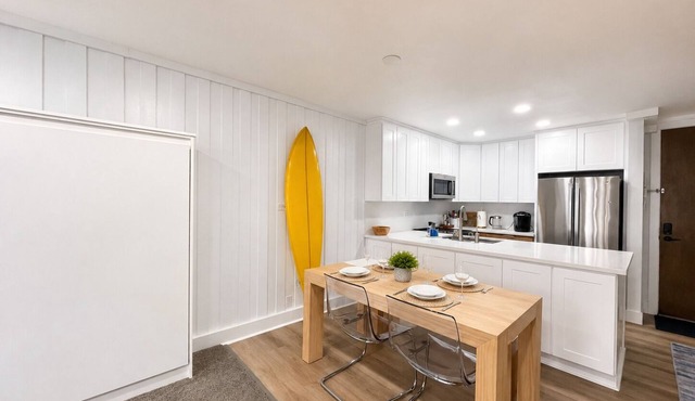 Remodeled Oceanfront Condo with Southerly Beach & Pier Views. Family Friendly!