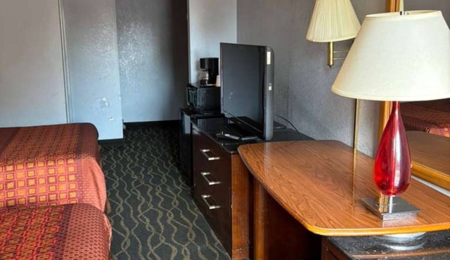 Riverfront Inn