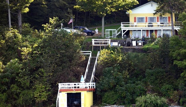 Romantic Suite Rental in a Lakefront Bed and Breakfast in Henderson, New York