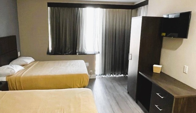 Royal Hotel Bronx