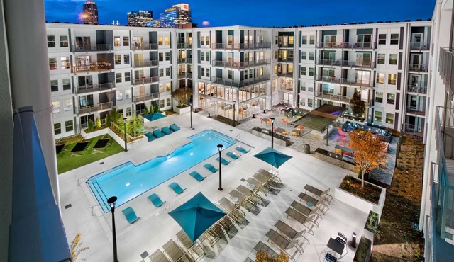 S2ba Modern 2-br Walkable in Midtown 1 Block From Marta