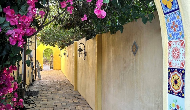 Secluded freestanding house in the delightful grape garden, private spa and pool
