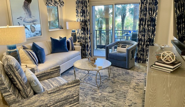 SECOND WIND-2/2 Where Luxury meets Relaxation ON THE BEACH w/htd pool & GolfCart