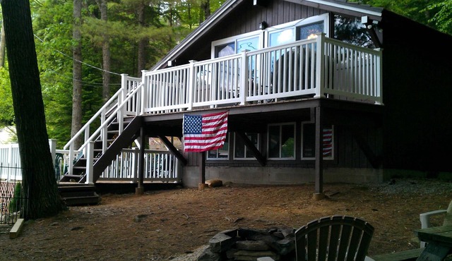 Serene Forest Chalet - Beaches | Kayaks | Bikes