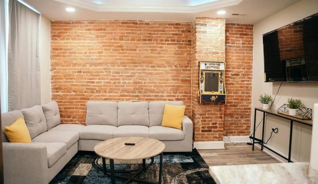 Sleek and Cozy Micro Fells Point Residence! in Baltimore