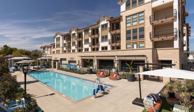 Spacious 2BR Condo at Murphy Station