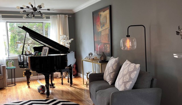 Spacious 4-bedroom house in northern Westchester with sweeping views
